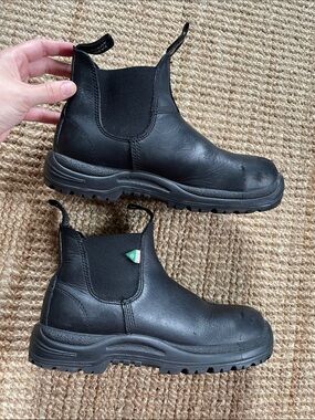 Blundstone Aus size 5.5 mens/women’s steel toe work boots